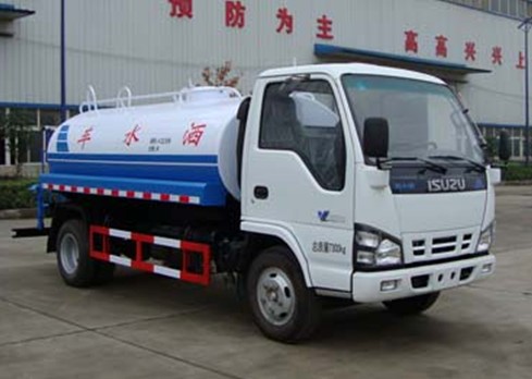 慶鈴五十鈴5噸綠化灑水車廠家價(jià)格