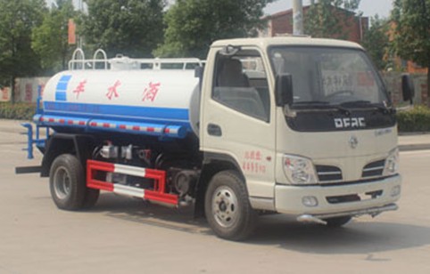 3噸灑水車價(jià)格多少_東風(fēng)多利卡2.5噸藍(lán)牌綠化灑水車廠家價(jià)格