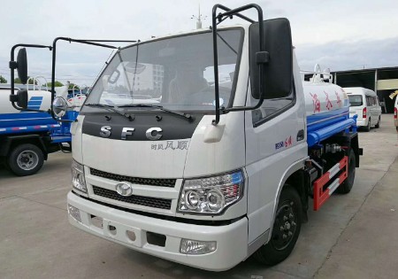 3噸時風(fēng)風(fēng)順?biāo){牌小型灑水車