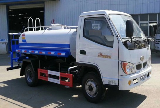 唐駿小寶馬2噸綠化灑水車(chē)廠(chǎng)家價(jià)格