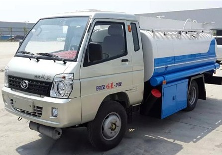 3噸灑水車圖片_3噸時風(fēng)風(fēng)菱藍牌綠化灑水車