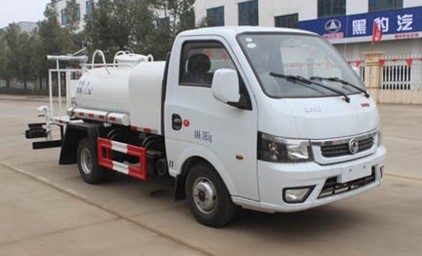 藍(lán)牌灑水車多少錢一輛_東風(fēng)途逸2噸藍(lán)牌綠化灑水車廠家價格