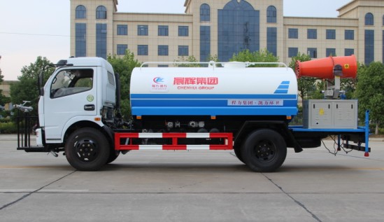 8方東風福瑞卡霧炮車(錫柴/云內發(fā)動機)高清圖片 8方東風福瑞卡霧炮車(錫柴/云內發(fā)動機)高清圖片