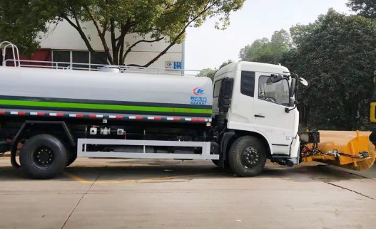 多功能灑水車(chē)-12方東風(fēng)天錦帶除雪滾刷灑水車(chē)