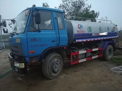 車主一手帶牌手續(xù)齊全東風(fēng)12噸二手灑水車