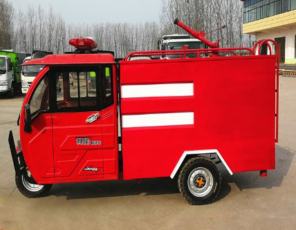 小型灑水車(chē)三輪_電動(dòng)三輪消防車(chē)_電動(dòng)三輪小型灑水車(chē)