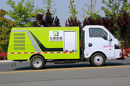 國六東風途逸路面養(yǎng)護車 國六東風途逸路面養(yǎng)護車
