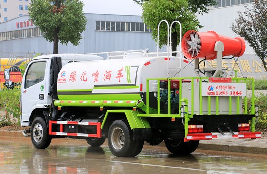 5噸灑水車參數(shù)_國六5方東風福瑞卡帶霧炮灑水車廠家價格