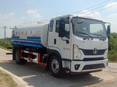 12方灑水車生產(chǎn)廠家_國(guó)六12方陜汽軒德綠化灑水車廠家價(jià)格