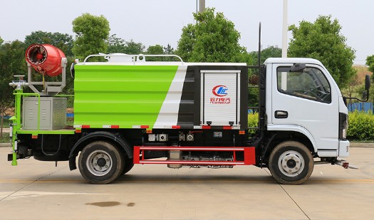 藍(lán)牌灑水車價格查詢_國六東風(fēng)小福瑞卡5噸抑塵車廠家價格-程力抑塵車