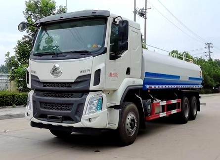 15噸灑水車價(jià)格多少錢_國六18方東風(fēng)柳汽后雙橋綠化灑水車廠家價(jià)格