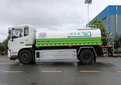 電動(dòng)灑水車(chē)是什么車(chē)型_東風(fēng)天錦12噸純電動(dòng)灑水車(chē)