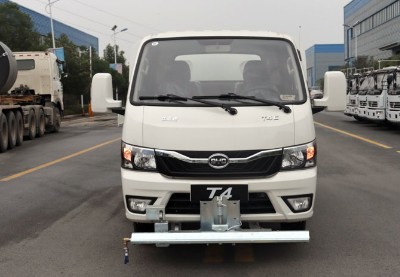 電動(dòng)灑水車哪個(gè)牌子好_比亞迪T4純電動(dòng)路面養(yǎng)護(hù)車