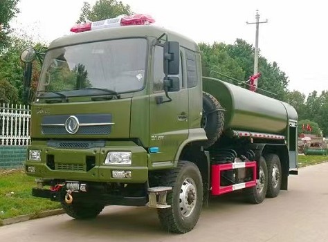六驅(qū)越野灑水車圖片 六驅(qū)越野灑水車圖片